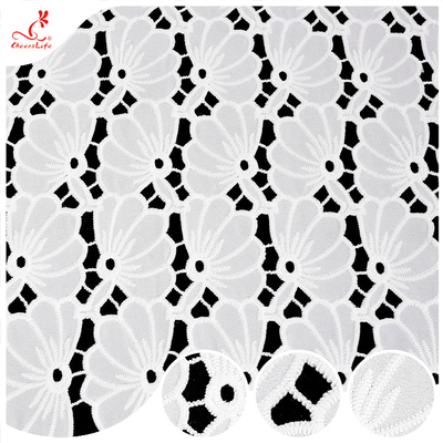 Bộ sưu tập Polyester Charming lace Holes Florals Embroidery Guipure Lace fabric